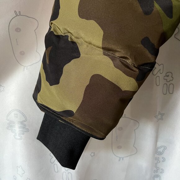 Canada Goose Expedition Series Camouflage Down Jacket - Picture 10 of 14